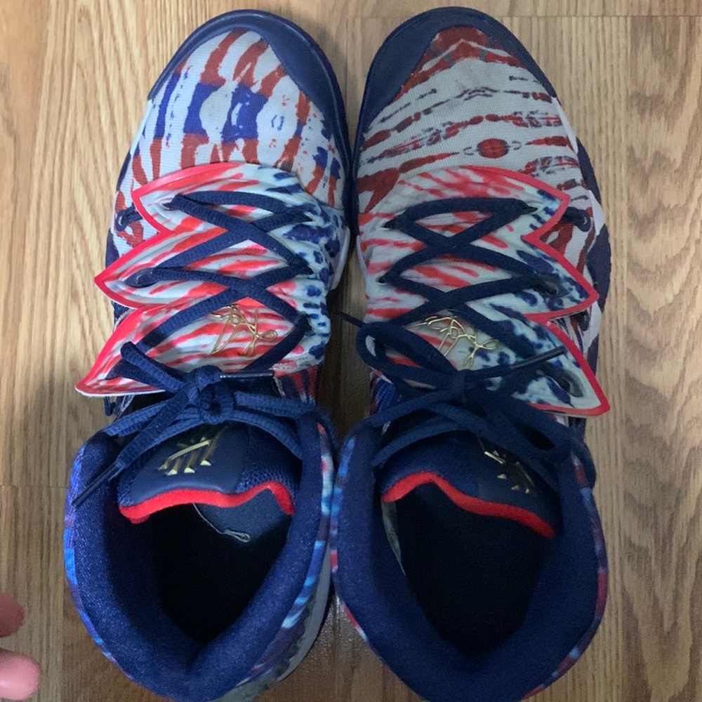 Nike Kylie s2 “what the” USA colorway